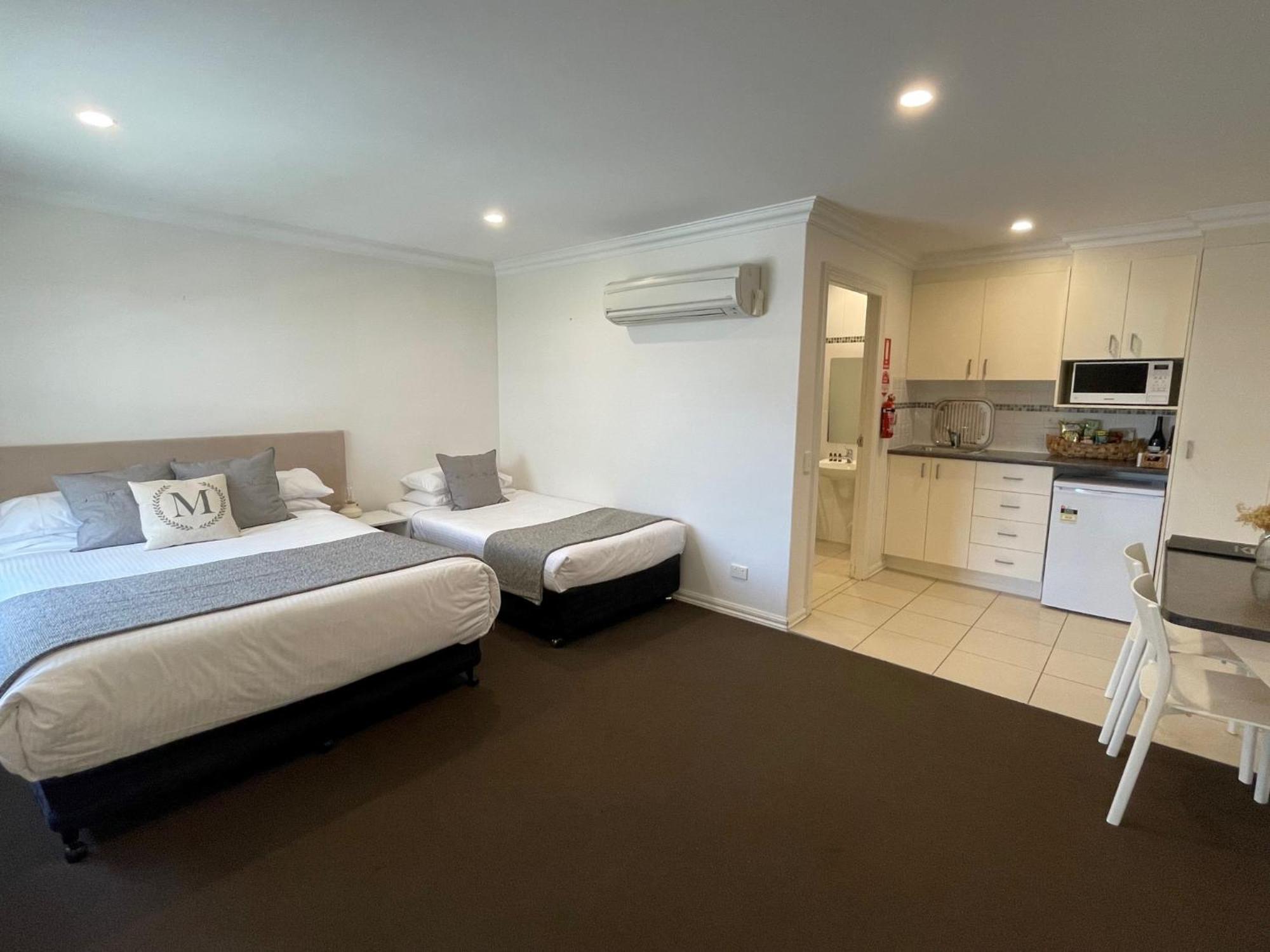 Millthorpe Motel المظهر الخارجي الصورة
