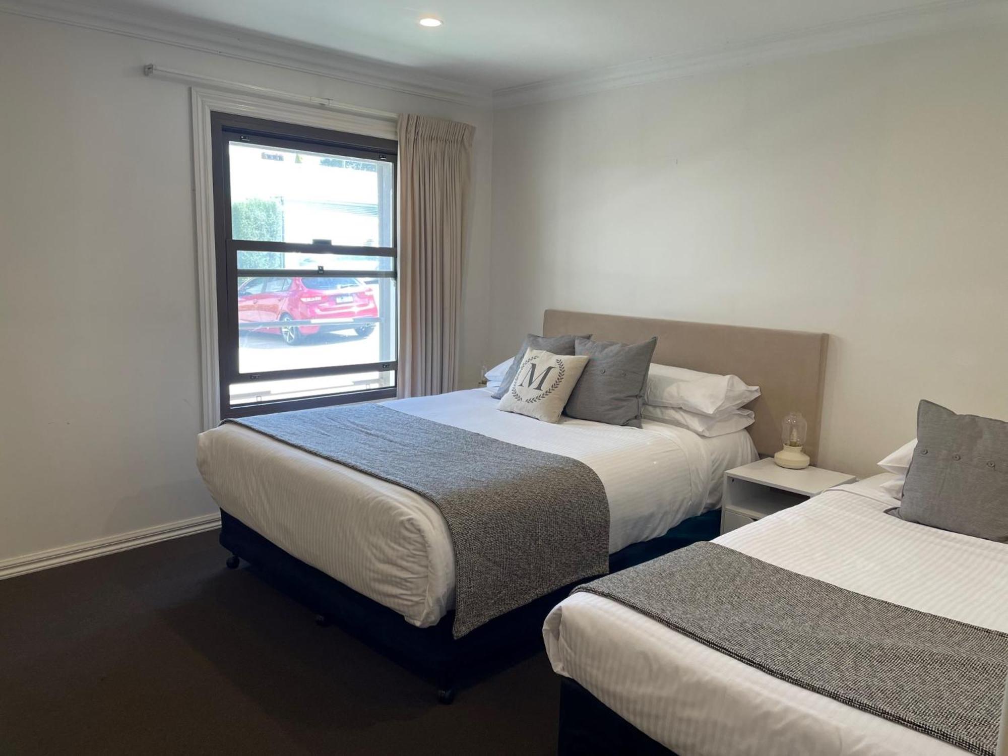 Millthorpe Motel المظهر الخارجي الصورة